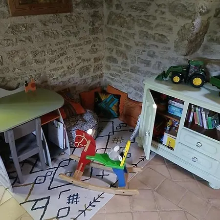 De Charme Piscine Privee A * マルテル