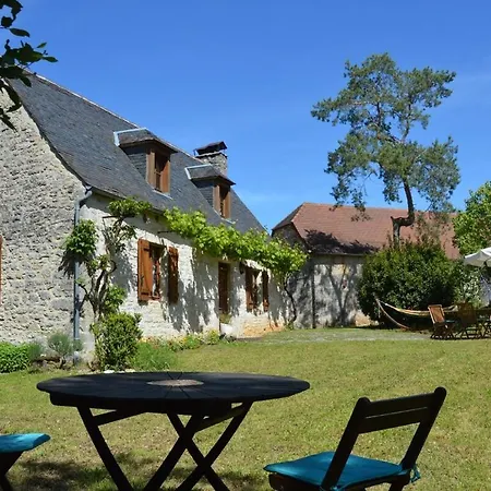 別荘 De Charme Piscine Privee A *