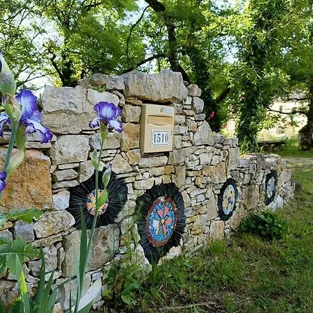 De Charme Piscine Privee A * 马特尔