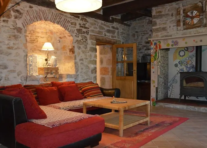 De Charme Piscine Privee A