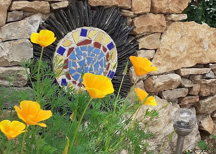 De Charme Piscine Privee A *