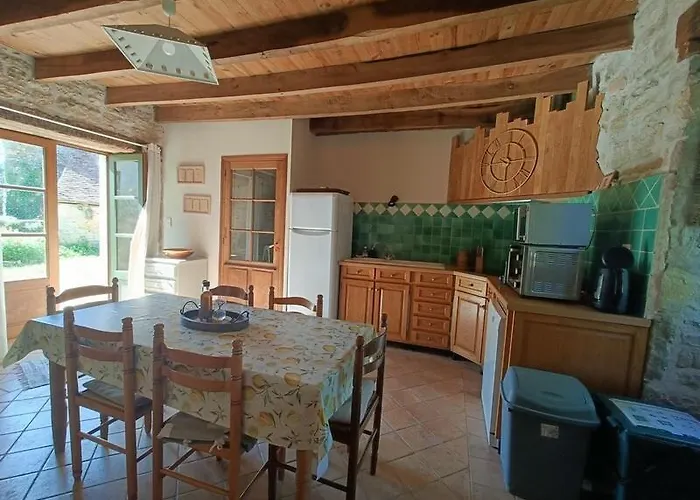 De Charme Piscine Privee A *