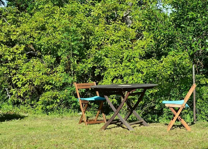De Charme Piscine Privee A * Martel
